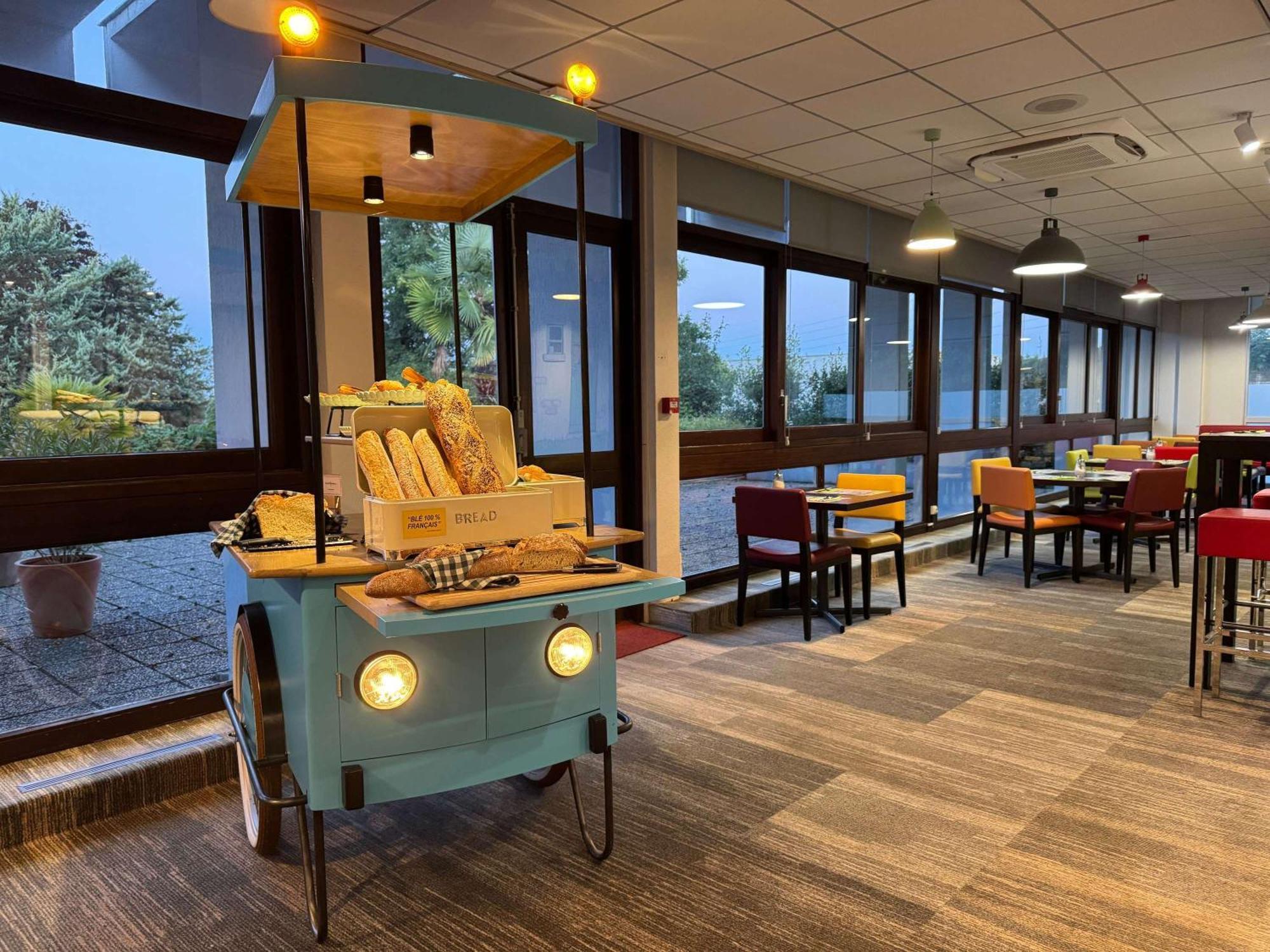 Ibis Styles Angouleme Nord - Hotel Restaurant Champniers  Exterior photo